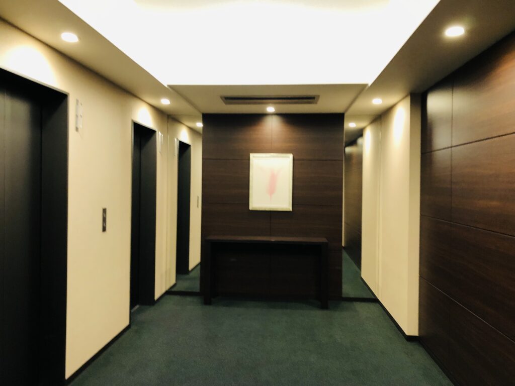 タワマンで地震が起きたらどうする エレベーターは使える 在宅避難の対策と用意しておくもの 東京ベイエリアガイド